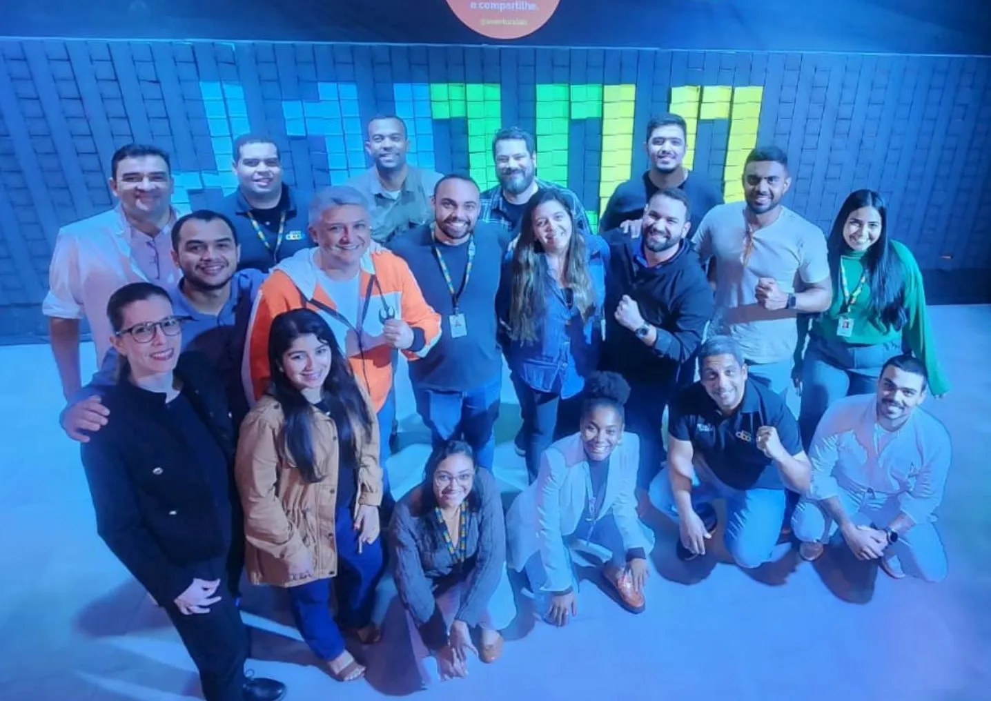 Time Drogasmil e D1000 reunido ao fim do design sprint de expansão